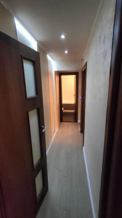 בוקרשט Duck Apartment מראה חיצוני תמונה