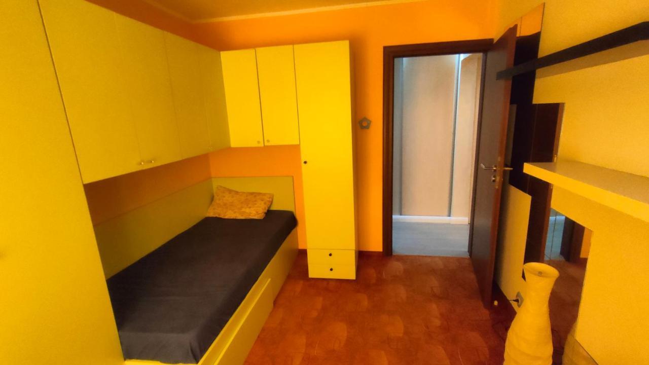 בוקרשט Duck Apartment מראה חיצוני תמונה